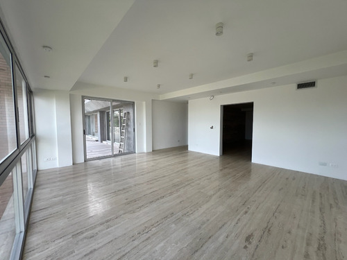 Vende Exclusivo Apartamento Con Terraza Y Vista Panorámica 360°, Urb. Colinas De Bello Monte, (sector Valle Arriba). Calle Cerrada Con Vigilancia, Edificio Boutique De Solo 3 Apartamentos, Privacidad.