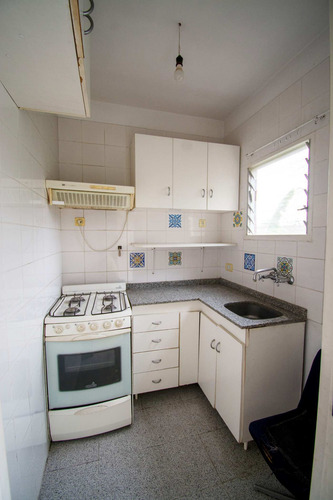 Venta Casa Barrio Santa Rita 6 Amb Lote 1100 M2