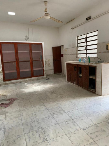 Imagen 12 de 20 de Casa Ubicada Cerca Del Hospital Horan