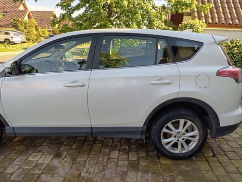 Toyota RAV4 Std 4x2 722cl0