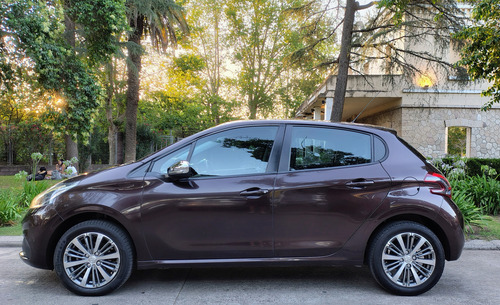Peugeot 208 1.6 Allure