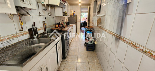 Casa En Venta De 3 Dorm. En Macul