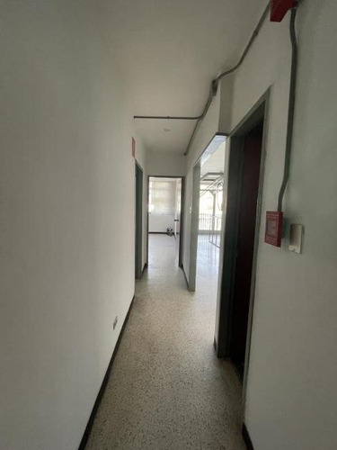 Imagen 6 de 12 de Piso Industrial En Alquiler En El Llanito
