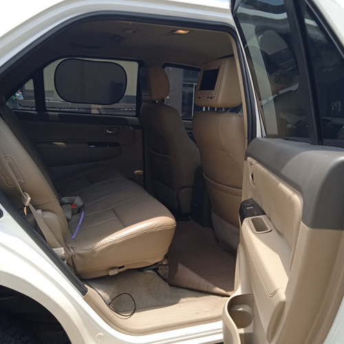 Toyota Fortuner 4.0
