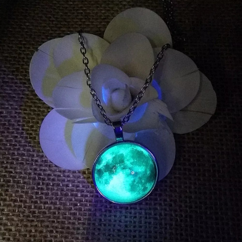 Collar Luna Llena Brilla Oscuridad Verde Fluorescente Mujer