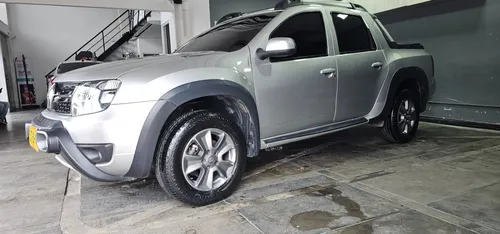 Renault Duster Oroch 2.0 Intens