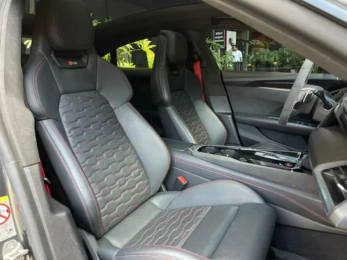 Audi E-tron rs e-tron