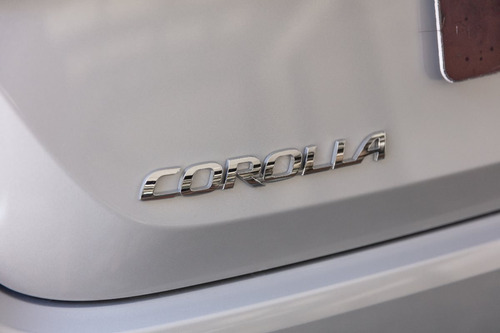 Toyota Corolla Xei Hybrid 2025 Gris Plata 0km