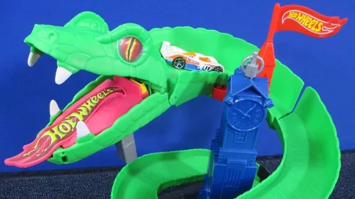 Hot Wheels - City Ataque de Cobra Mattel - Blanc Toys - Felicidade