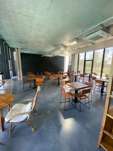 Departamento Con Cochera En Venta En Venice, Tigre.