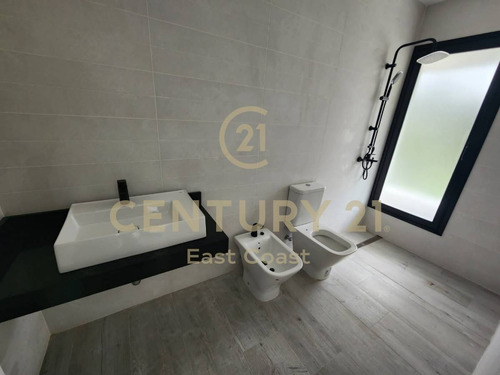 Ultima Casa Disponible A Estrenar En Barrio Cerrado Exclusivo. Zona Colegios