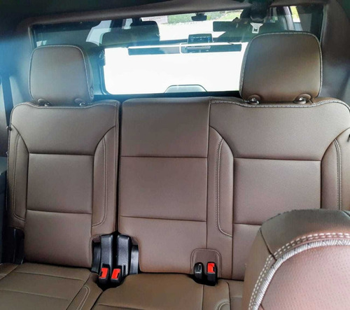 Imagen 10 de 13 de Chevrolet Suburban High Country 6.2