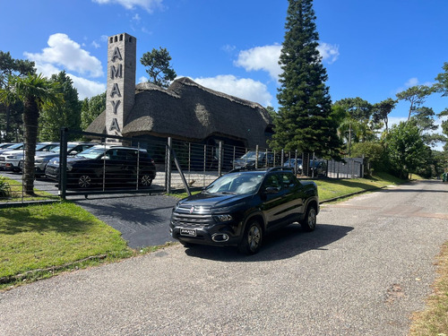 Fiat Toro Freedom 1.8 Automática Doble Cabina