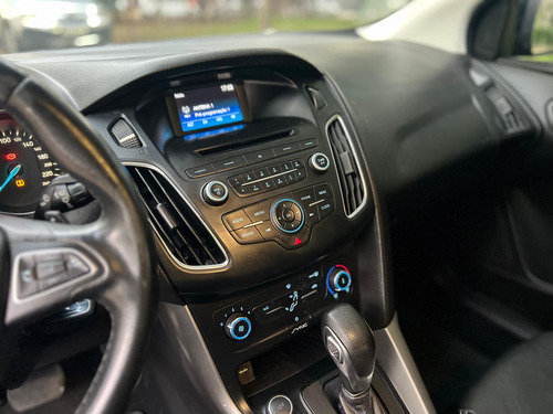 Ford Focus 2.0 SE PLUS 16V FLEX 4P POWERSHIFT