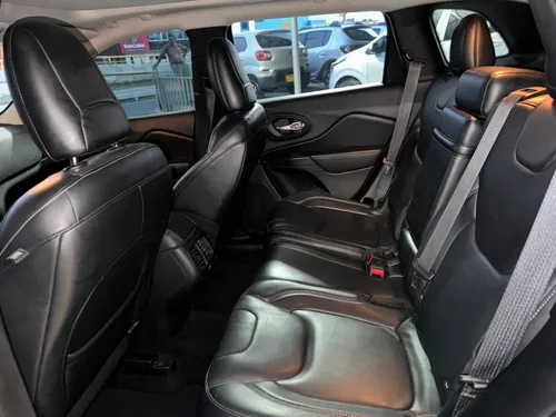 Jeep Cherokee 3.2 Longitude