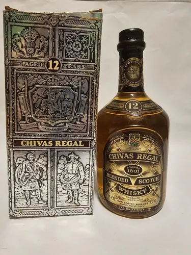 Whisky Escocês Chivas Regal 12 Anos - Garrafa Antiga - Raro