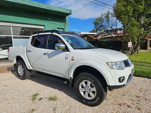 Mitsubishi L200 3.2 Cab Doble 4wd Cr 170cv Mt