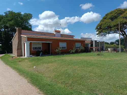 Vendo Muy Linda Chacra Con Excelente Chalet, Cámara De Frío, Galpones Y Gran Tajamar, Consulte Y Coordine Una Visita