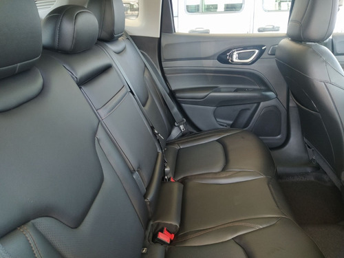 Imagen 4 de 16 de Jeep Compass Longitude Plus At6 1.3t 4x2