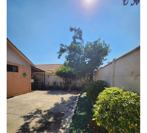 Se Vende Amplia Casa 4d/3b En Villa Santa Elena, Macul