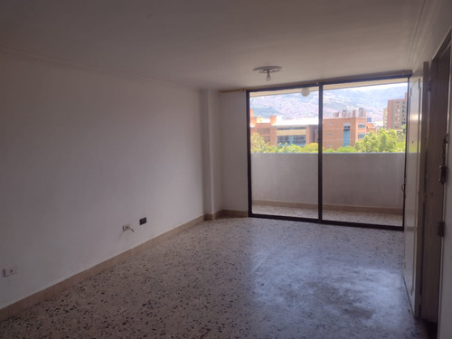 Apartamento En Venta Los Colores Medellin (p)