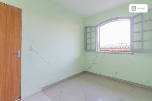 Imagem 8 de 12 de Aluguel De Casa De Fundos Com 30m² E 1 Quarto - 32004