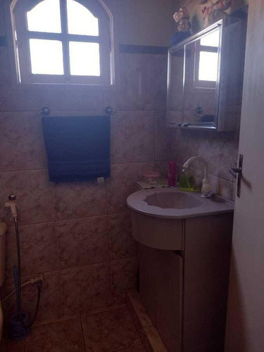 Imagem 11 de 13 de Casa Duplex Para Venda Em Araruama, Praça Da Bandeira, 3 Dormitórios, 1 Suíte, 2 Banheiros, 5 Vagas - 159_2-408543