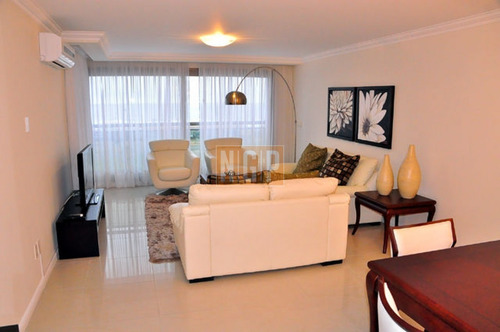 Imagen 13 de 30 de Apartamento En Brava, 3 Dormitorios