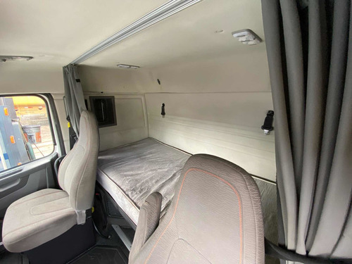 Imagen 12 de 12 de Volvo 2019