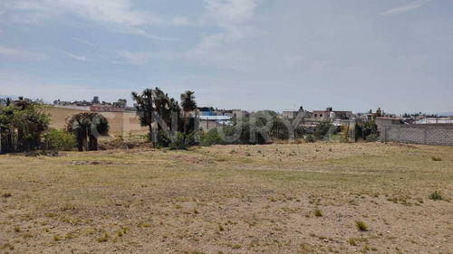 Terreno En Venta En Santiago Tlacotepec, Toluca, México