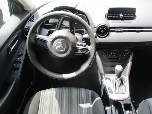 Mazda 2 1500cc At Aa