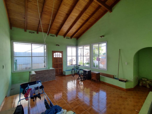 Imagen 8 de 18 de Casa De Cinco Dormitorios, Lote De 400 M2 En La Plata