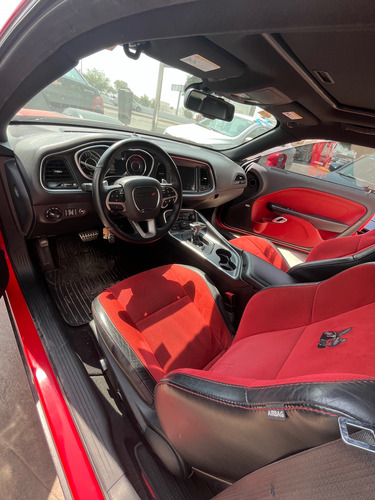 Dodge Challenger Scat Pack v8 6.4 AT