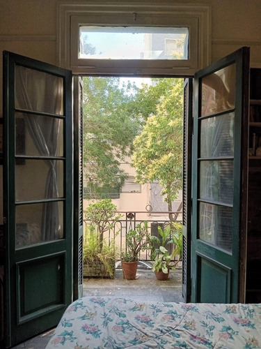 Charcas Al 3900, Palermo Botánico Casa 4 Plantas 5 Ambien 3/5 Dormitori 2 Baños. 2 Balcones. Terraza Espacio Aéreo Propio. Subsuelo Con 2 Habitac Y Baño. 210 M2 Living Y Comedor Separados Y Escritorio