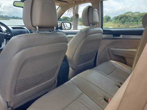 Imagem 15 de 15 de Kia Sorento Ex2 2.4 G27 2012