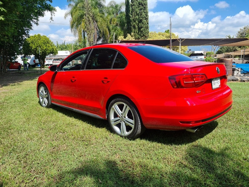 Imagen 5 de 14 de Volkswagen Jetta 2015 2.0 Gli At