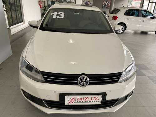 Imagem 2 de 10 de Volkswagen Jetta 2.0 Tsi Highline 211cv Gasolina 4p