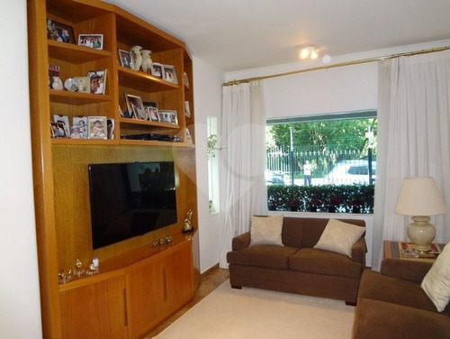 Linda Casa 4 Dormitórios 4 Vagas Na Aclimação - 469 M2 Próxima Ao Parque Da Aclimação! - 226-im205717