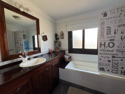 Venta Casa En Barrio Las Palmas, Muñiz
