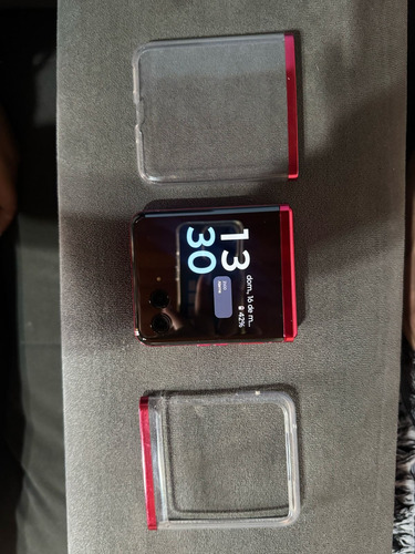Motorola Razr 40 Ultra Dual Sim 256gb Viva Magenta 8gb Ram (Usado)