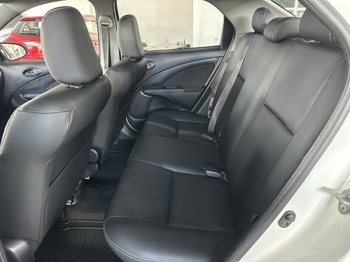 Toyota Etios 1.5 XLS SEDAN 16V FLEX 4P AUTOMÁTICO