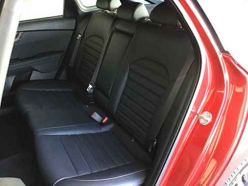 Imagen 5 de 15 de Kia Forte Hb 2019 5p Gt, 1.6 L Gdi Turbo Ta, A/ac., Piel, Q