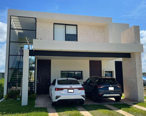 Casa En Venta En Mérida, Privada Soluna Modelo Betha, A  9 Meses.