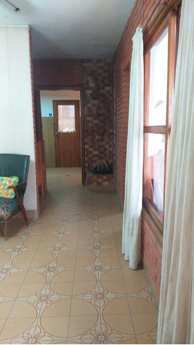 Casa 3 Ambientes En Caseros, Tres De Febrero
