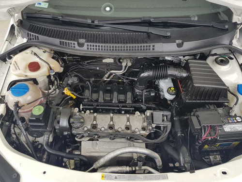 Volkswagen Saveiro 1.6 Trendline Mbvs