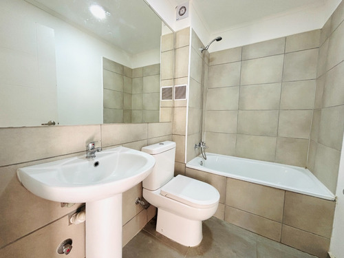 Departamento En Arriendo. Condominio Encanto De Curauma - Va