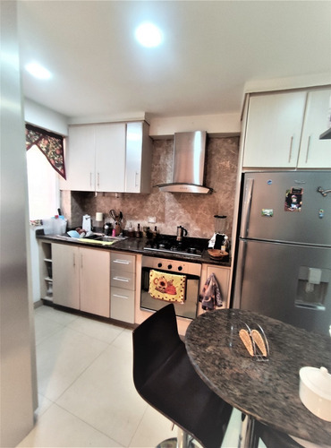Imagen 4 de 13 de Bello Apartamento Situado En El Conjunto Alta Vista , Lomas De Urquia