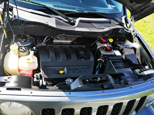 Imagen 13 de 15 de Jeep Patriot 2011 2.4 Sport 4x4 170cv Atx