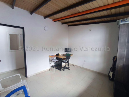 Imagen 7 de 10 de Mayra Ysabel Cedeño Vende Galpón En El Limón Maracay Cod 22-18236