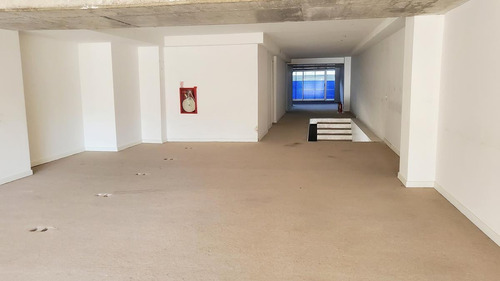 Imagen 8 de 13 de Avda. Del Libertador 5799 -excelente Local 390 M2- Belgrano Chico